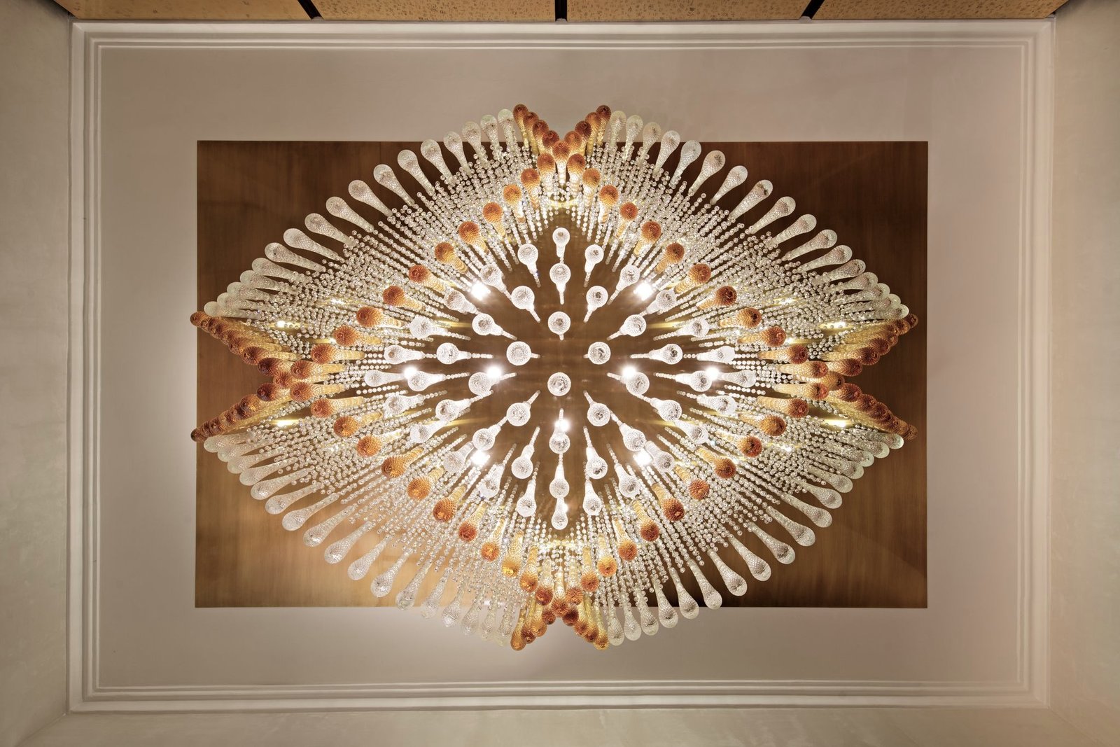 gh-art-chandelier https://guanhuilighting.com/wp-content/uploads/2022/11/gh-art-chandelier.jpg